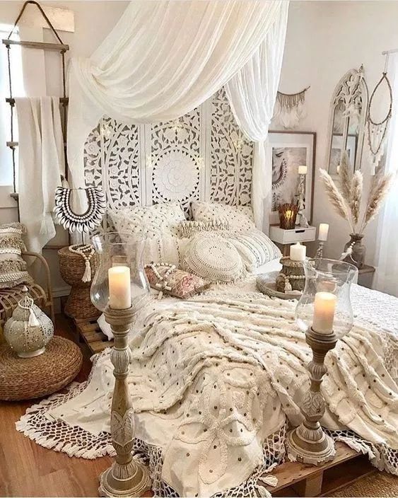 Bohemian Bedroom Ideas: Put Some Layers