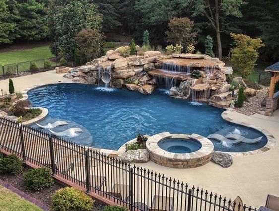 Backyard with Pools Ideas for Playful Outdoor Space