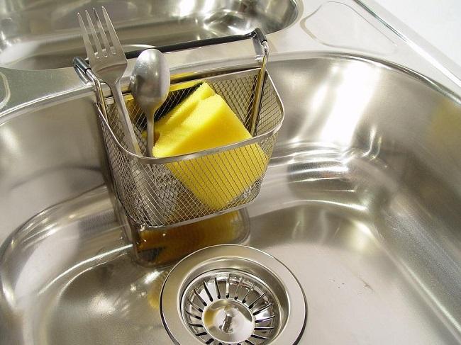 3 Cheap Tricks On How to Clean Kitchen Sink and Drain