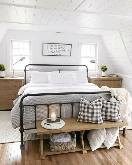 Farmhouse Bedroom Ideas 1
